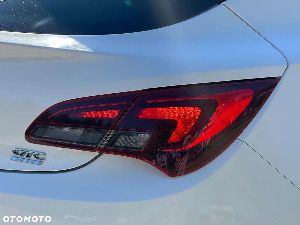 Opel Astra GTC 1.4 Turbo Innovation - 31