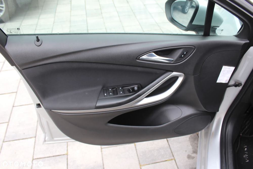 Opel Astra 1.6 D (CDTI) Dynamic - 15