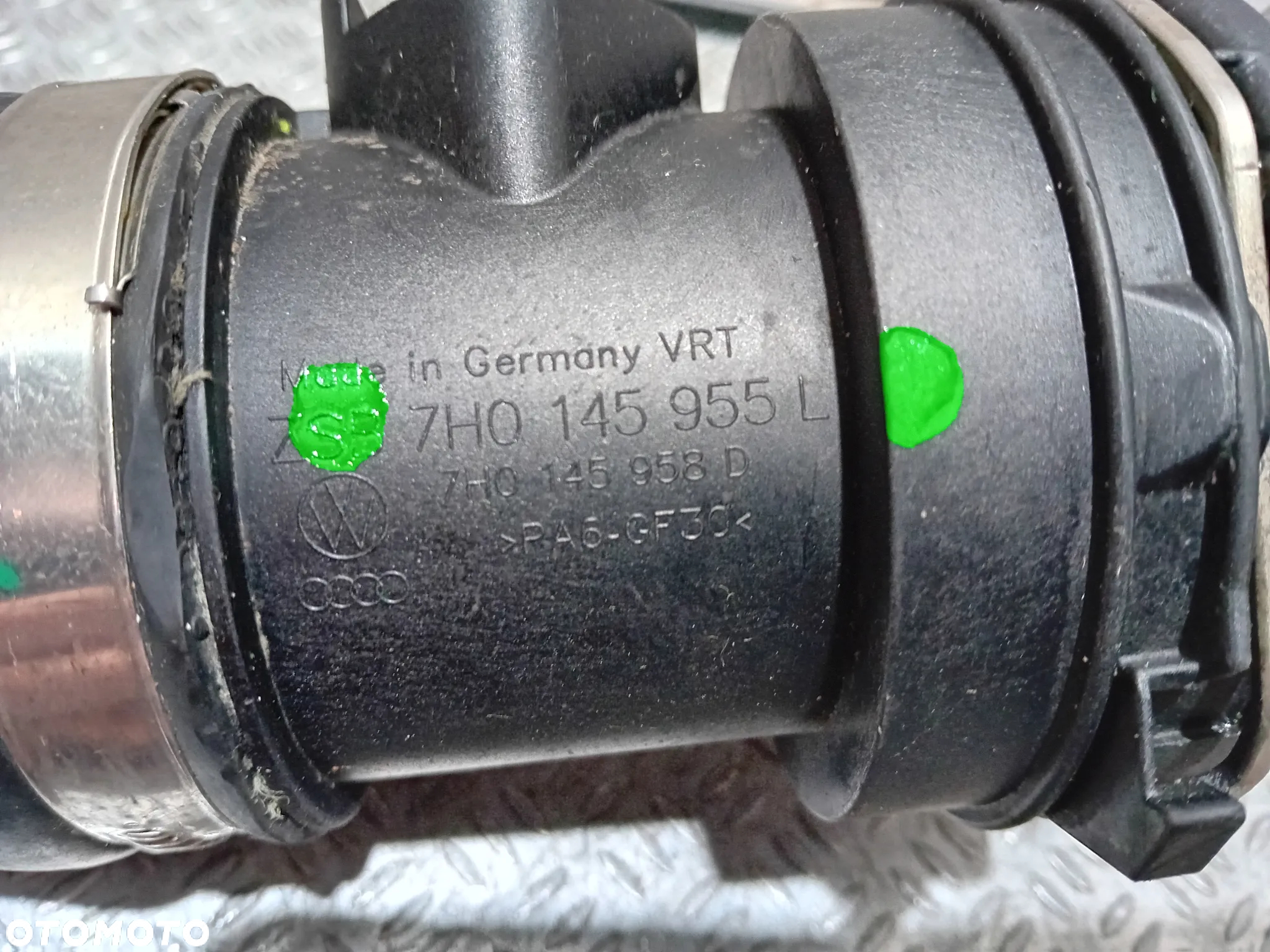 rura dolotowa powietrza VW T5 2.5 TDI 2008 7H0145955L - 2