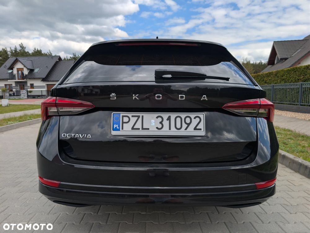 Skoda Octavia 2.0 TDI DSG Ambition - 32