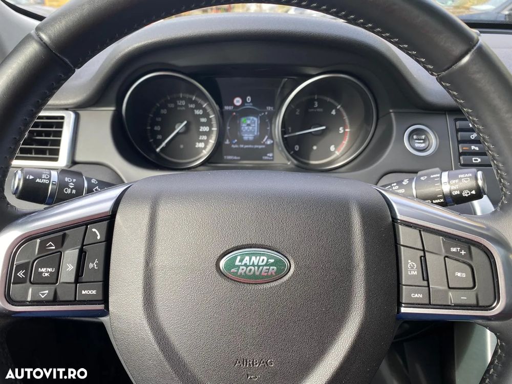 Land Rover Discovery Sport - 8