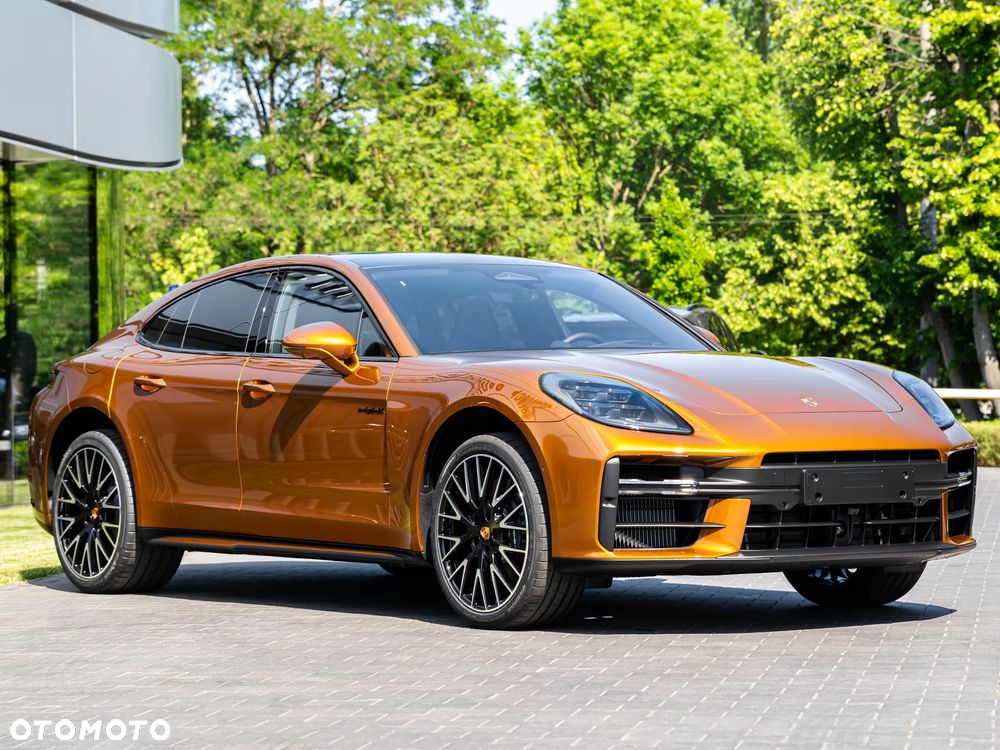 Porsche Panamera 4 E-Hybrid PHEV - 6