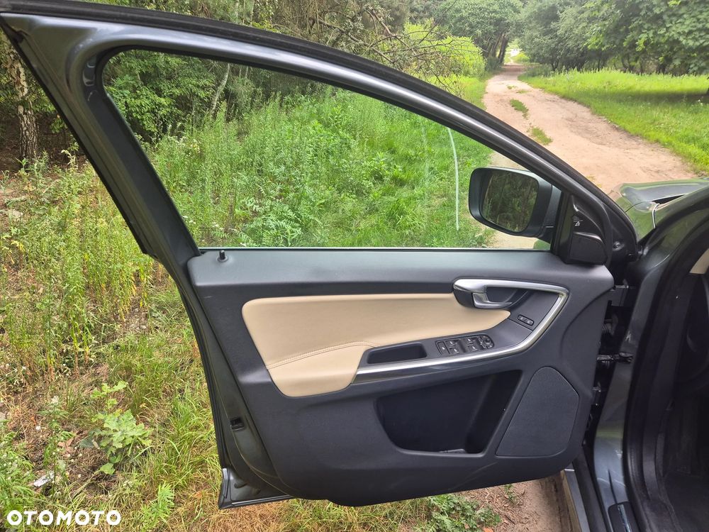 Volvo XC 60 D4 Drive-E Summum - 19