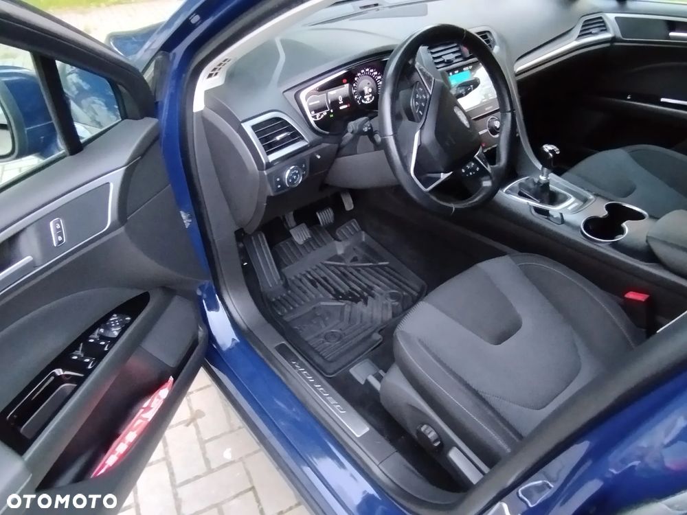 Ford Mondeo - 29
