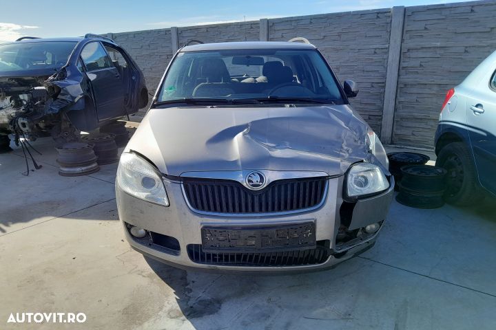Dezmembrez Skoda Fabia 5J [2007 - 2010] Combi wagon 5-usi 1.4 TDI MT - 1