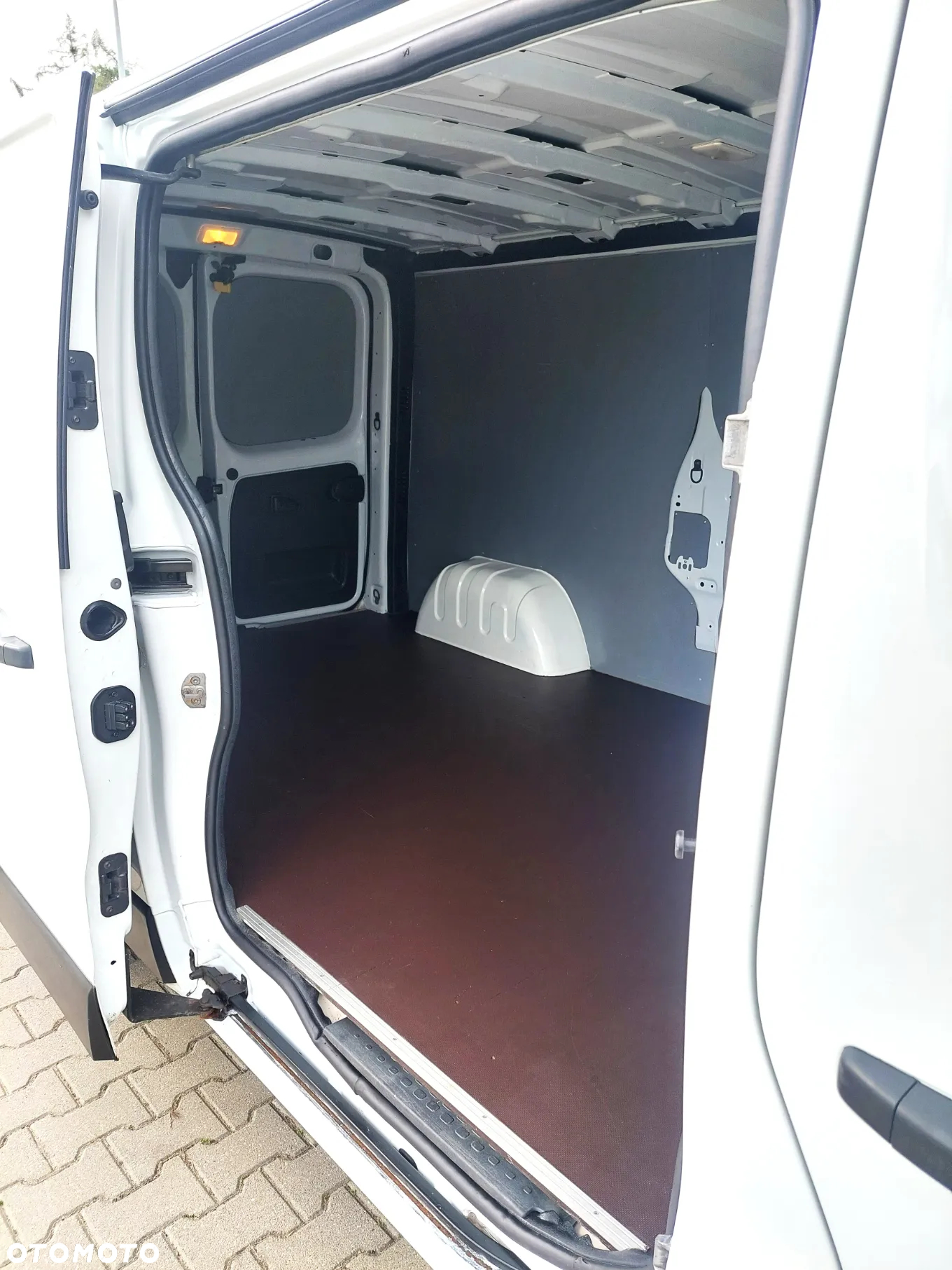 Renault Trafic - 26