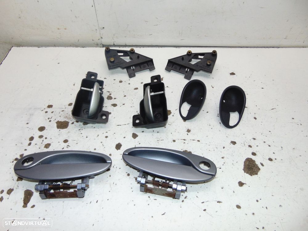 Ford Puma  manipulos de porta - 1