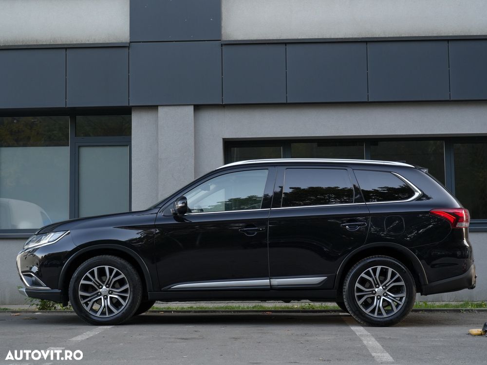 Mitsubishi Outlander 2.2 DI-D 4WD Automatik Diamant Edition - 31
