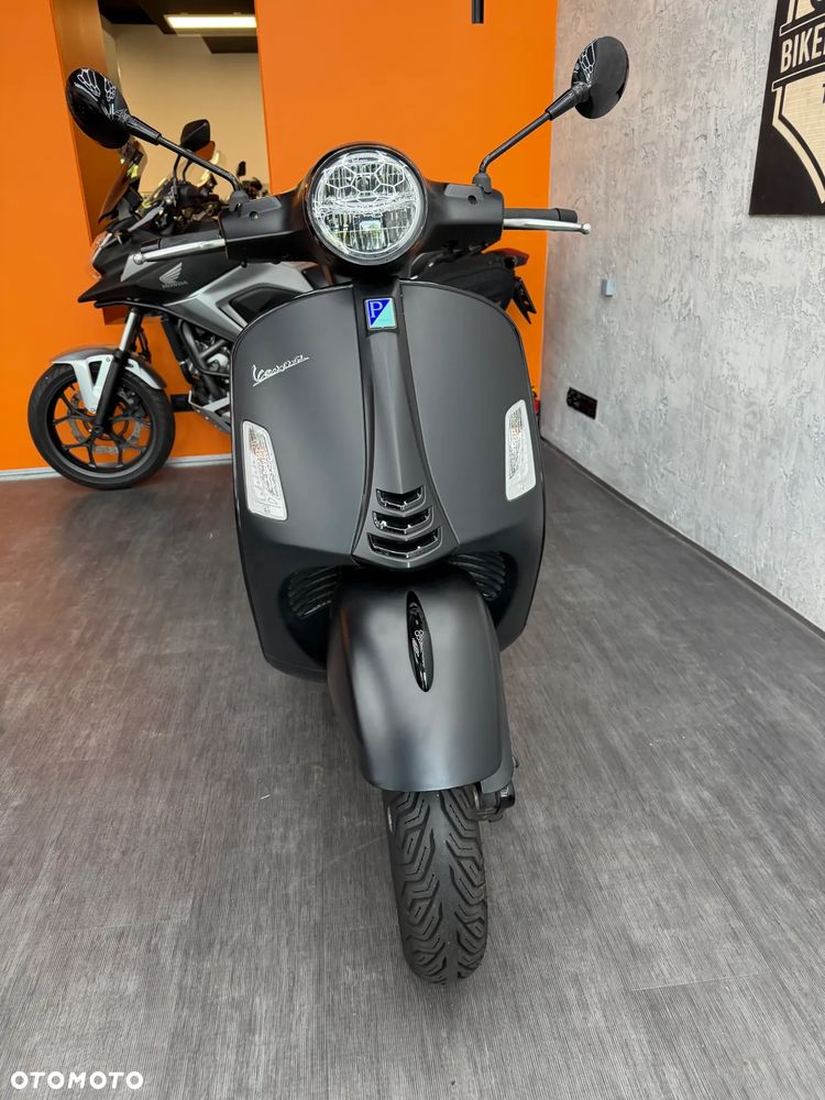 Vespa GTS - 6