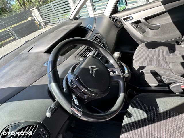 Citroën C4 Picasso - 11