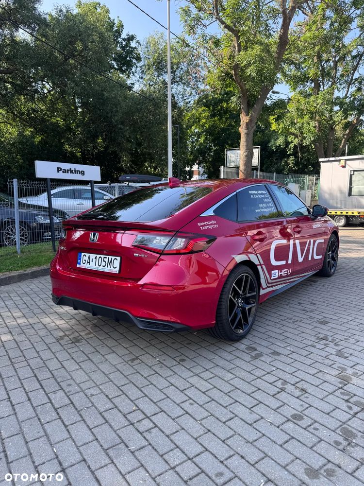 Honda Civic 2.0 i-MMD Advance CVT - 6