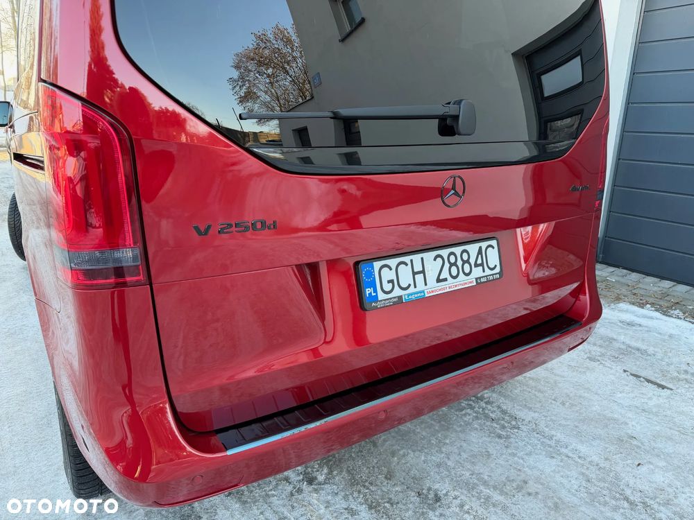 Mercedes-Benz Klasa V 250 d kompakt 4Matic 9G-TRONIC Edition 2020 - 29