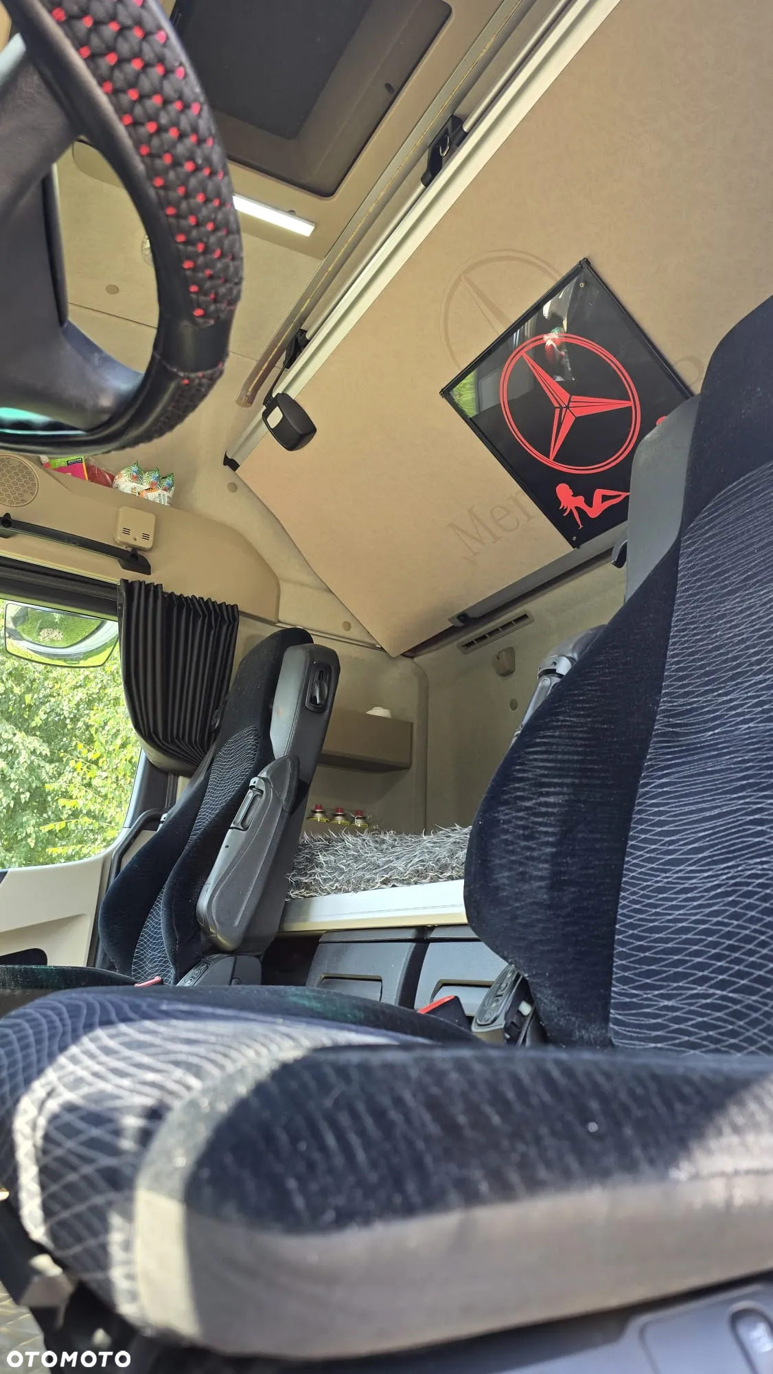 Mercedes-Benz ACTROS - 8