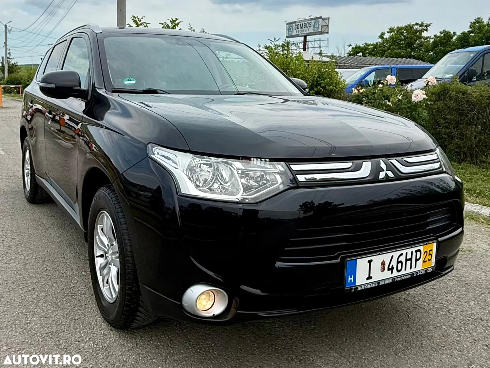 Mitsubishi Outlander 2.2 DI-D 4WD Diamant Edition - 2