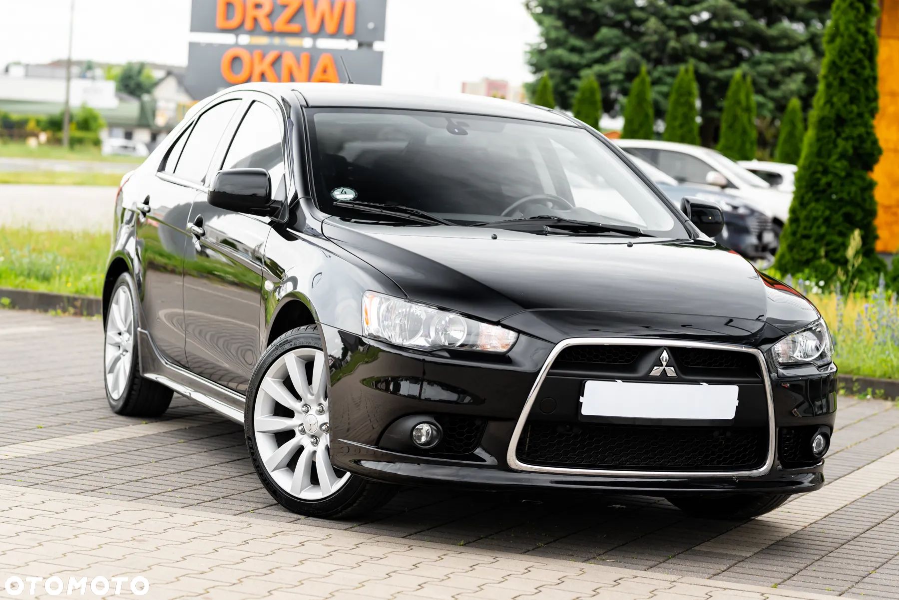 Mitsubishi Lancer 1.8 Inform - 1