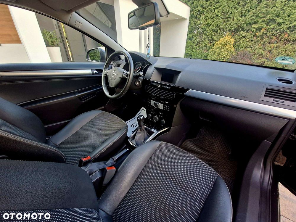 Opel Astra 1.6 Innovation - 9