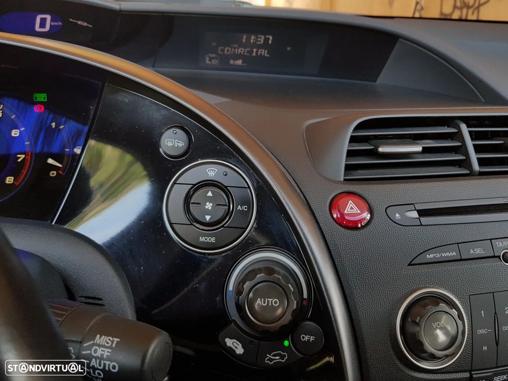 Honda Civic 1.8 Sport - 14