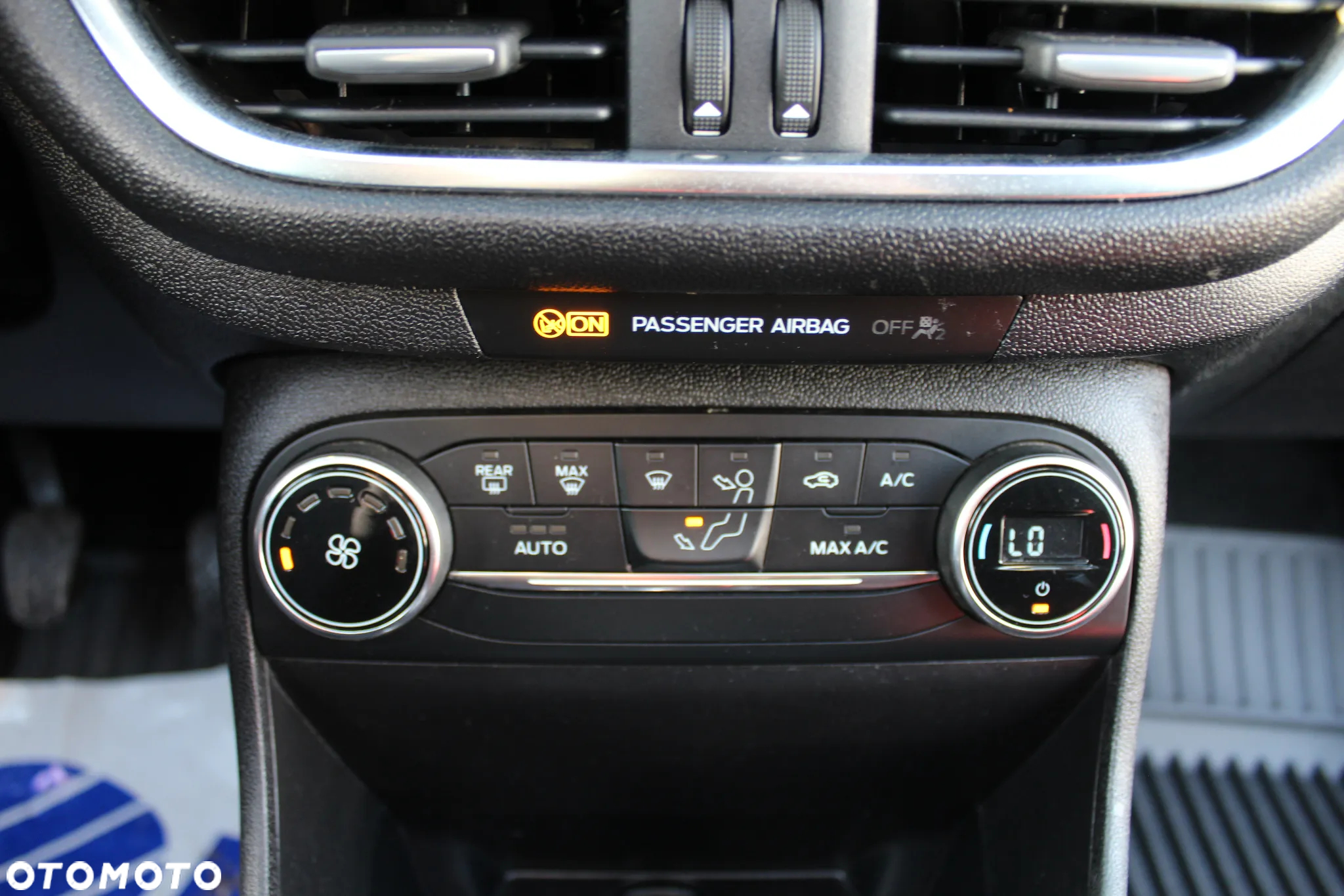 Ford Fiesta 1.0 EcoBoost Titanium ASS - 25