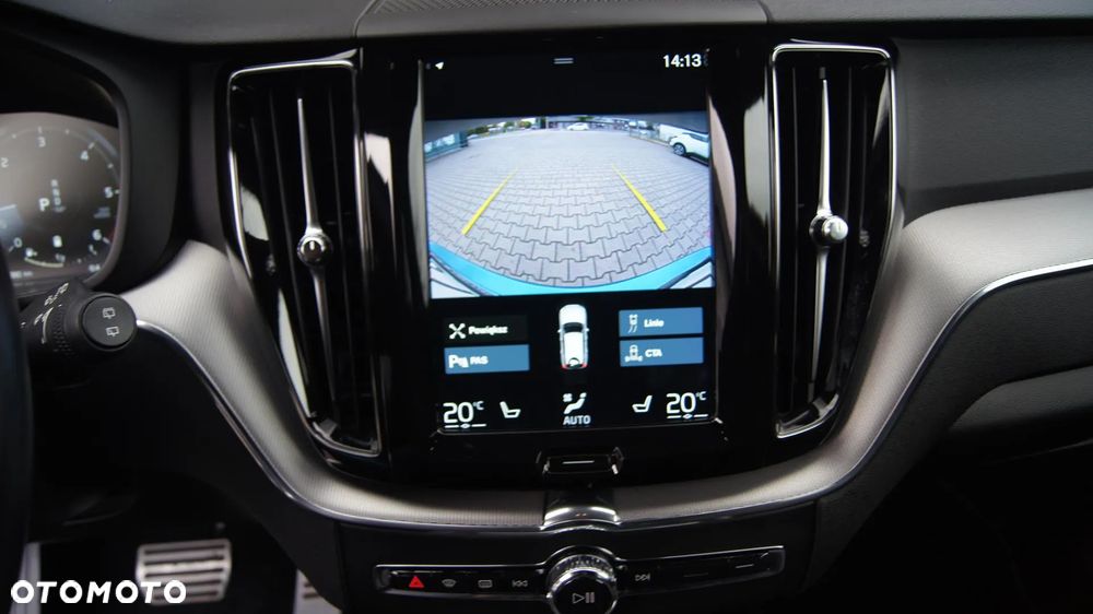 Volvo XC 60 D4 AWD R-Design - 22