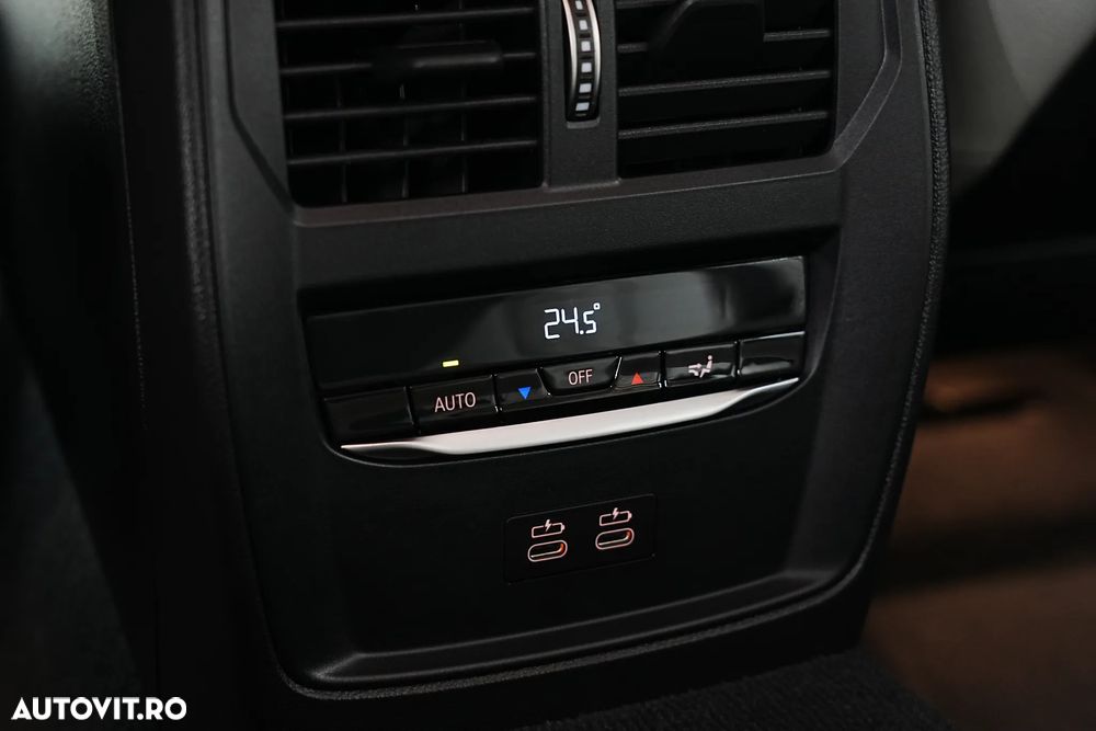 BMW Seria 3 320d Touring xDrive Aut. - 31