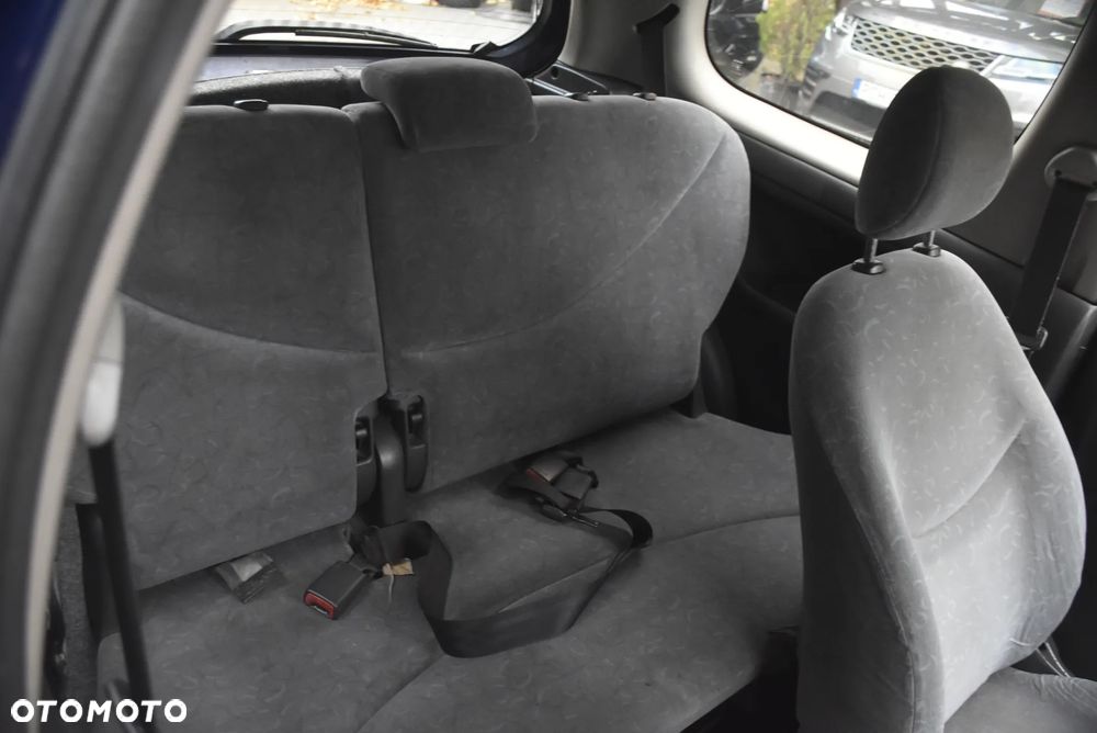 Toyota Yaris 1.0 Terra - 9