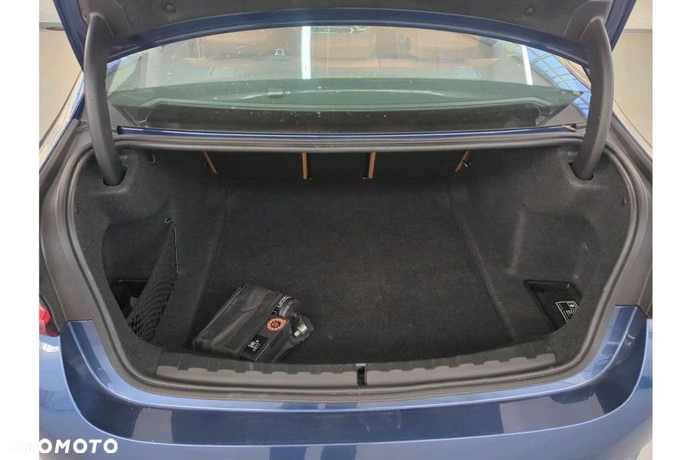 BMW Seria 3 - 8