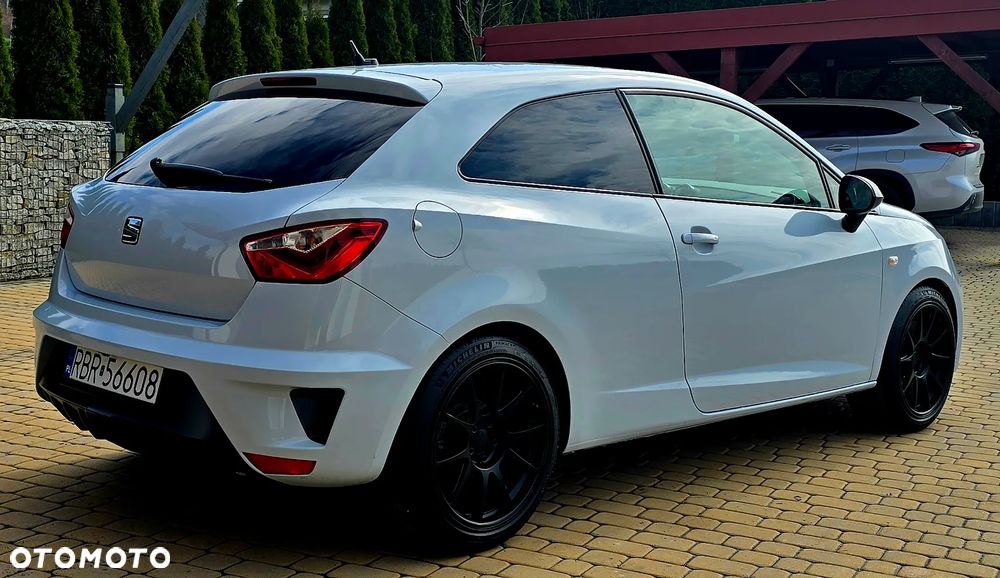 Seat Ibiza SC 1.8 TSI S&S Cupra - 12