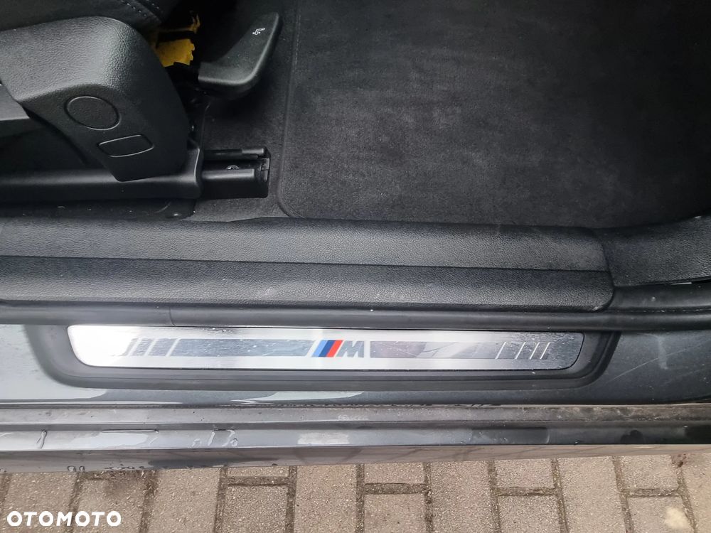 BMW Seria 3 320d M Sport Shadow - 12