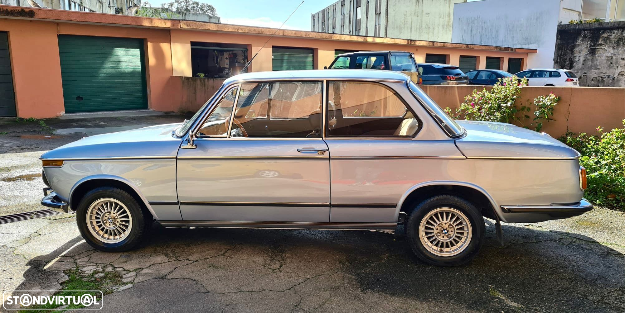 BMW 2002 - 9
