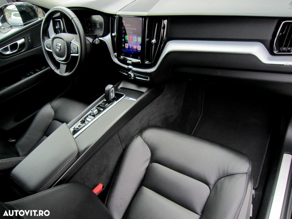 Volvo XC 60 B4 D Geartronic Momentum Pro - 17