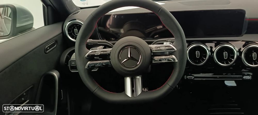 Mercedes-Benz A 200 Limousine Standard - 19