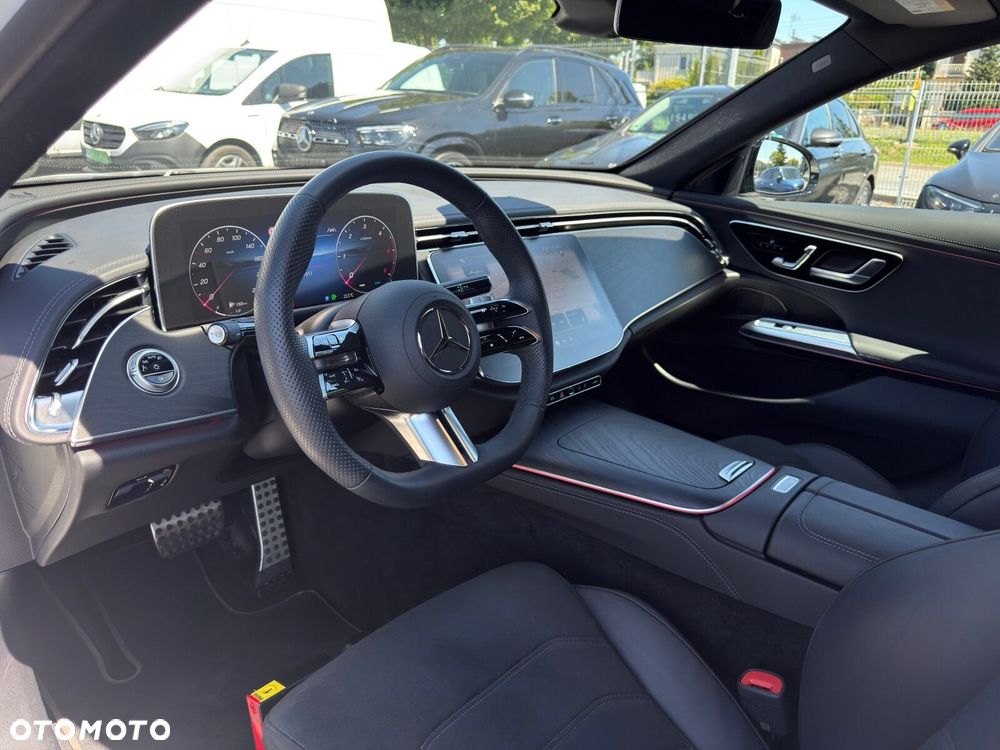 Mercedes-Benz Klasa E 220 d mHEV 4-Matic AMG 9G-Tronic - 15