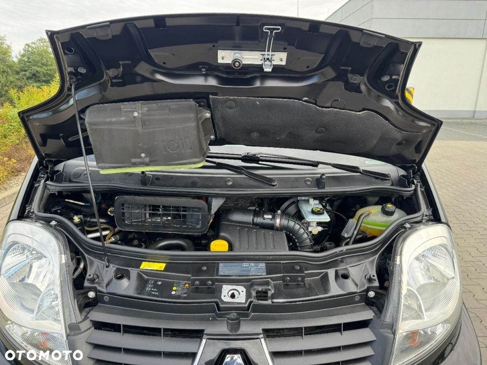 Renault Trafic - 26