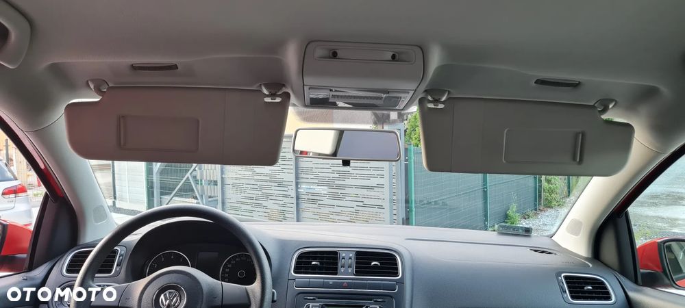 Volkswagen Polo 1.4 16V Trendline - 17