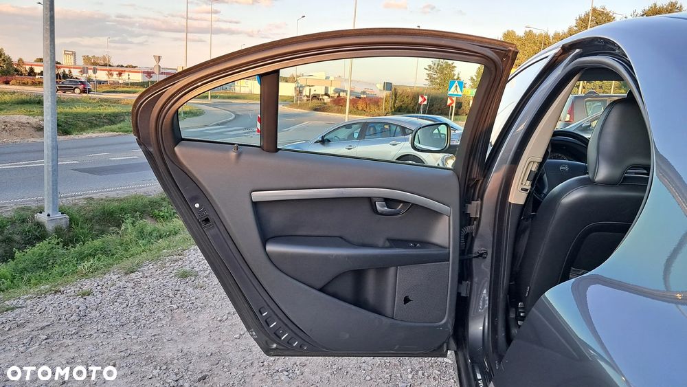 Volvo S80 2.5T Momentum - 9