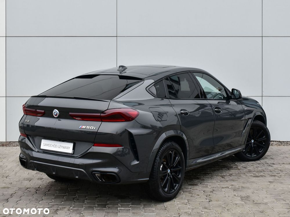 BMW X6 M50i - 2