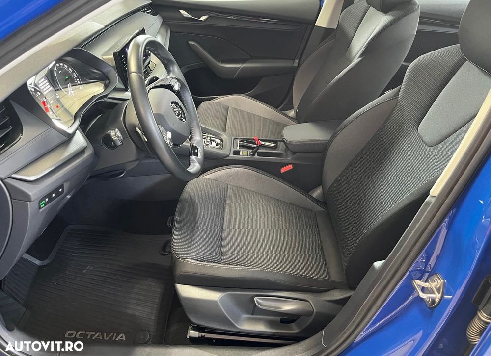 Skoda Octavia 2.0 TDI DSG Ambition - 27