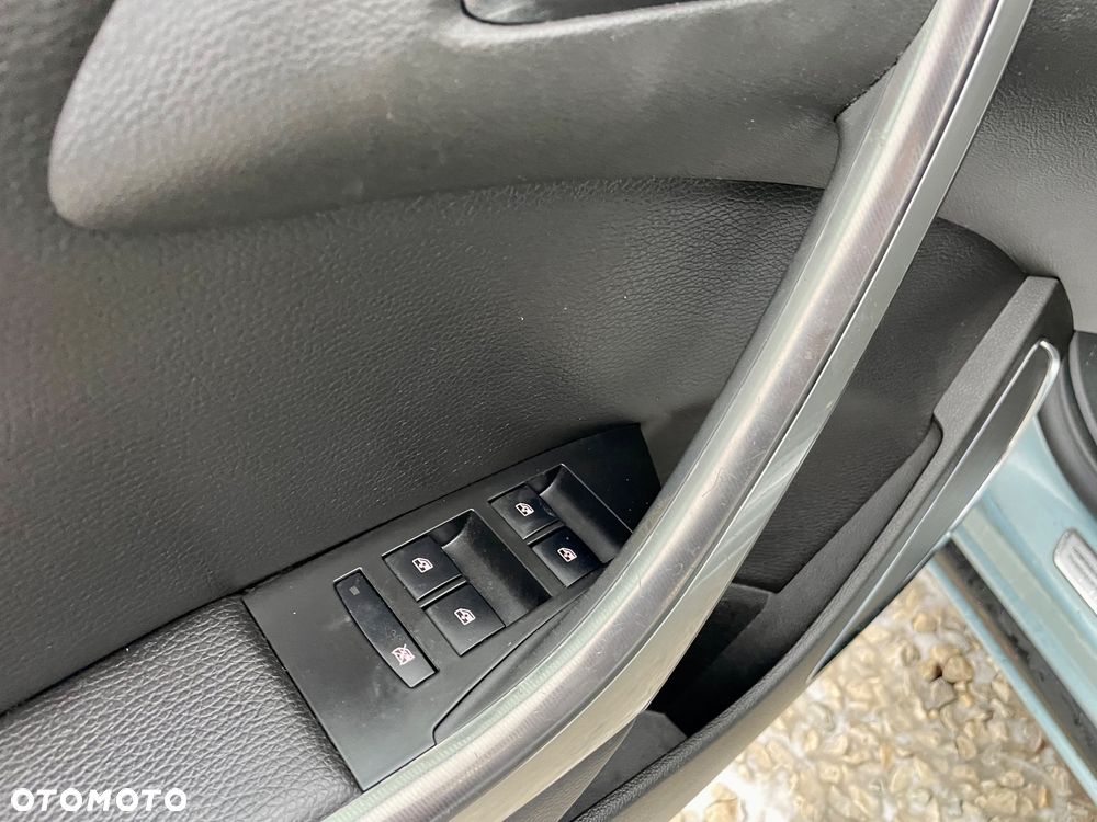 Opel Astra 1.6 NAVI - 21