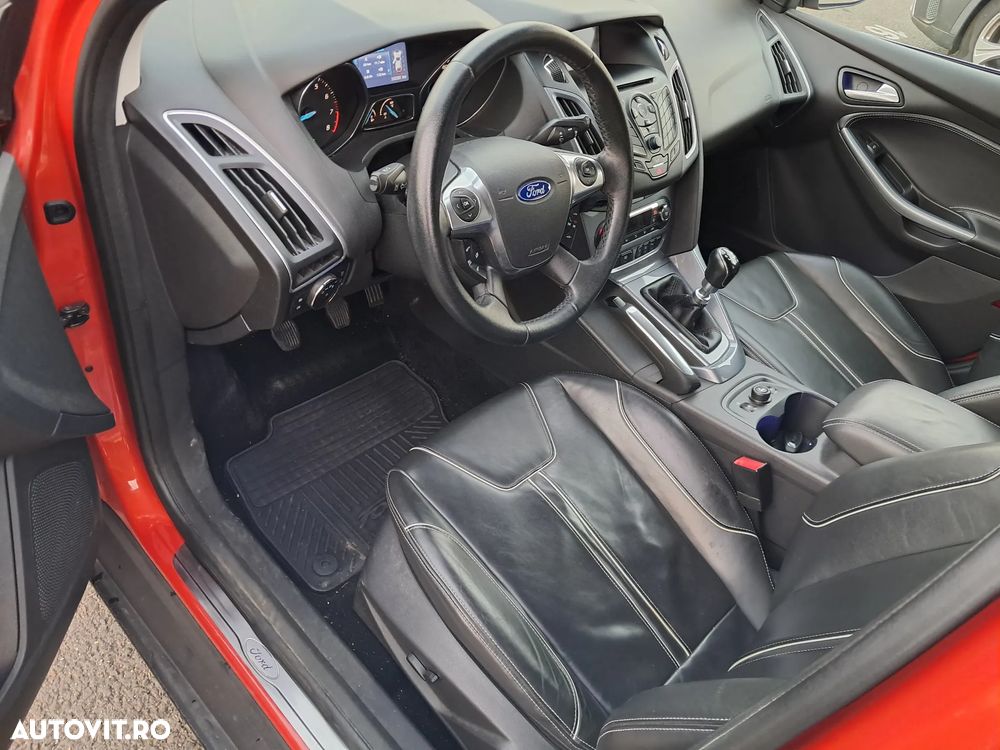 Ford Focus 1.6 EcoBoost Start-Stopp-System Champions Edition - 16