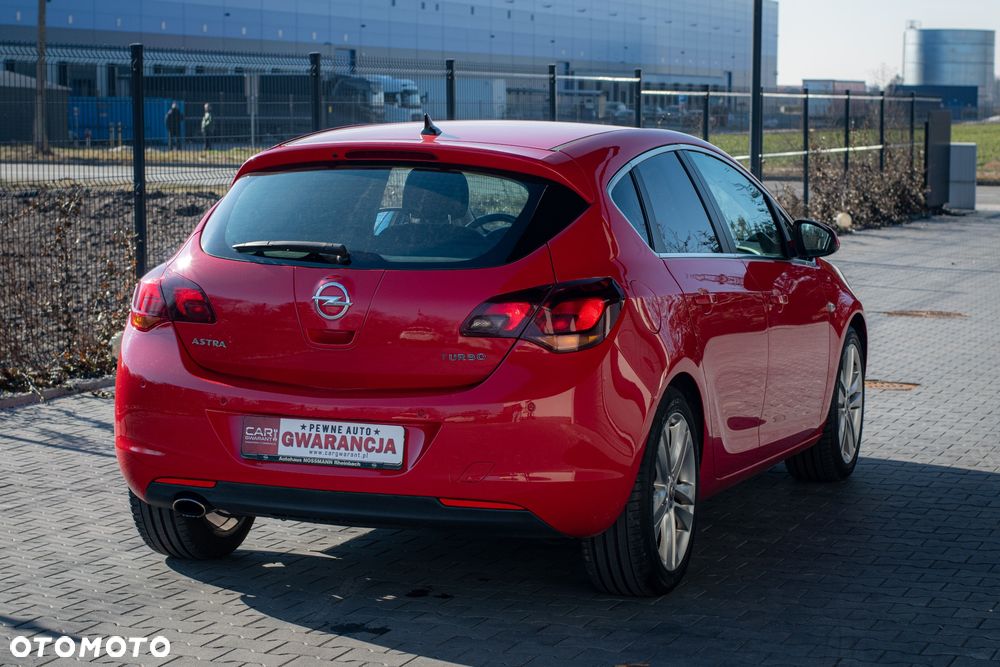 Opel Astra 1.6 T Cosmo - 6
