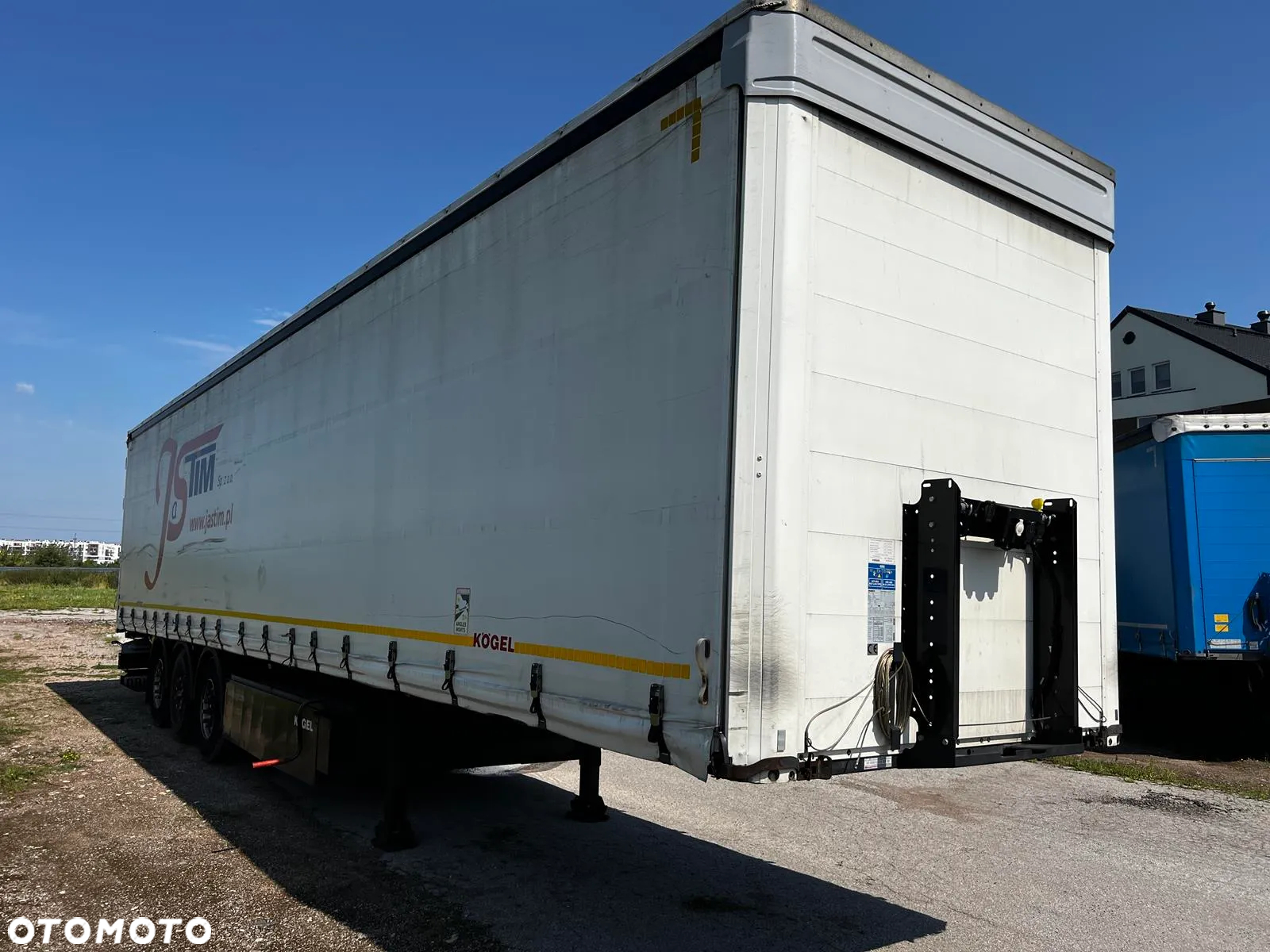 Kögel SN 24 Kurtyna - 11