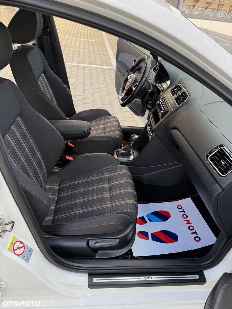 Volkswagen Polo 1.4 TSI GTI DSG - 12