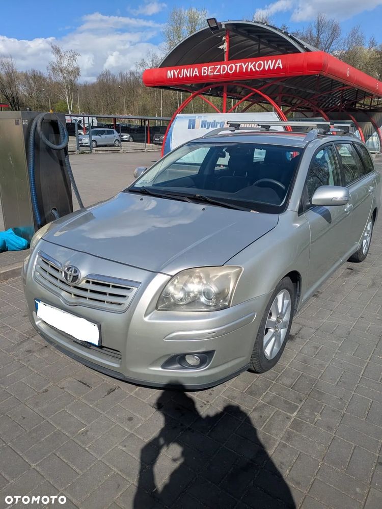 Toyota Avensis 1.8 VVT-i Luna - 3