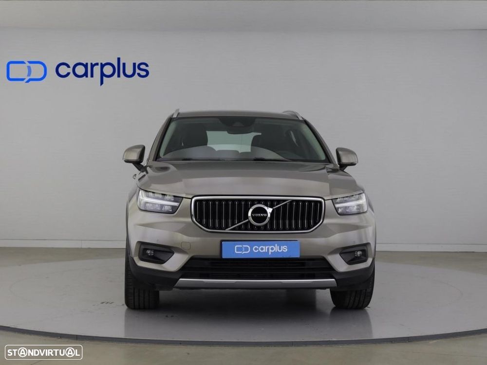 Volvo XC 40 1.5 T3 Momentum Plus Geartronic - 3