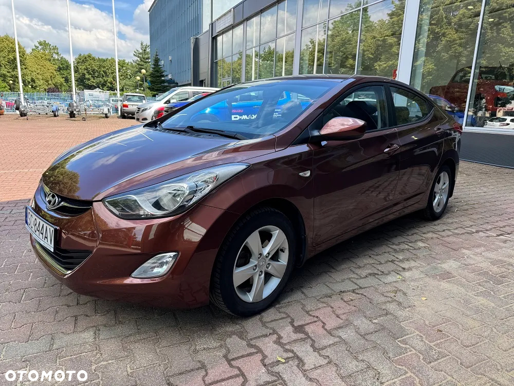 Hyundai Elantra 1.6 Comfort - 4