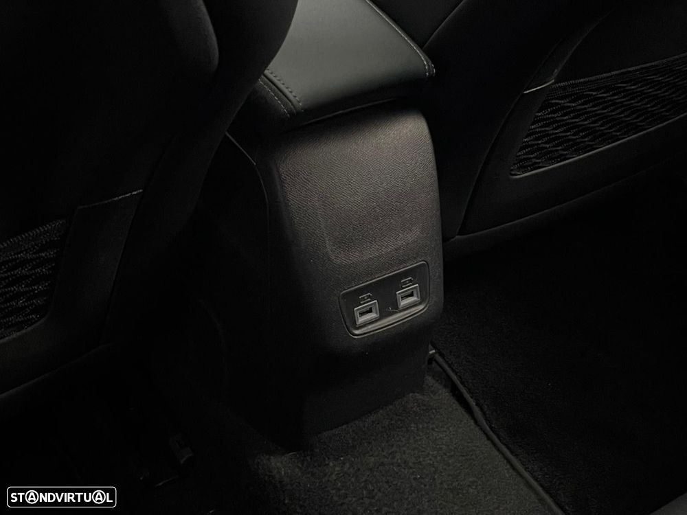 Peugeot 2008 1.2 PureTech GT Line EAT8 - 29