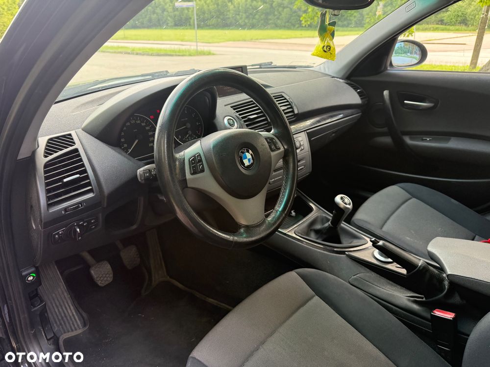 BMW Seria 1 - 13