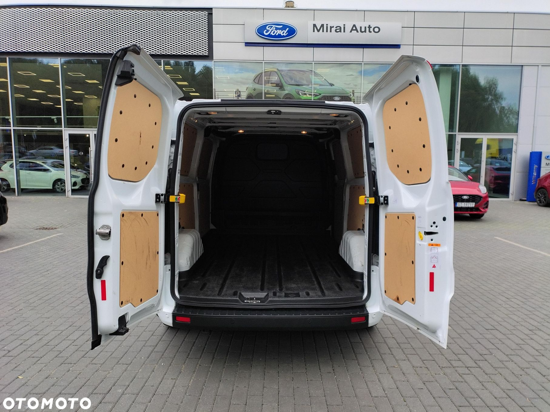 Ford Transit Custom - 10