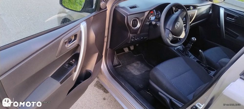Toyota Auris 1.4 D-4D Active - 15