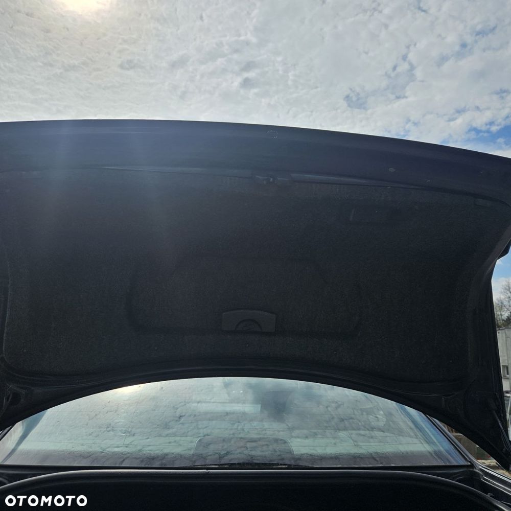 Audi A4 (sedan) 1996r 1,8 B 92 kW/ (kod lak: LY5L) - 11